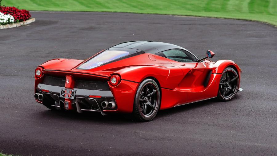  Ferrari LaFerrari Rosso Fuoco 2014 года  (фото 5 из 26)